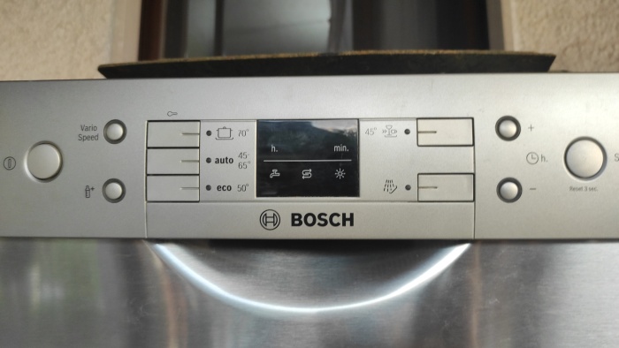  Bosch SMS58N88EU/D2 требуется прошивка панели управления
