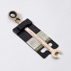 Ключ трещоточный с переключателем на 11 мм